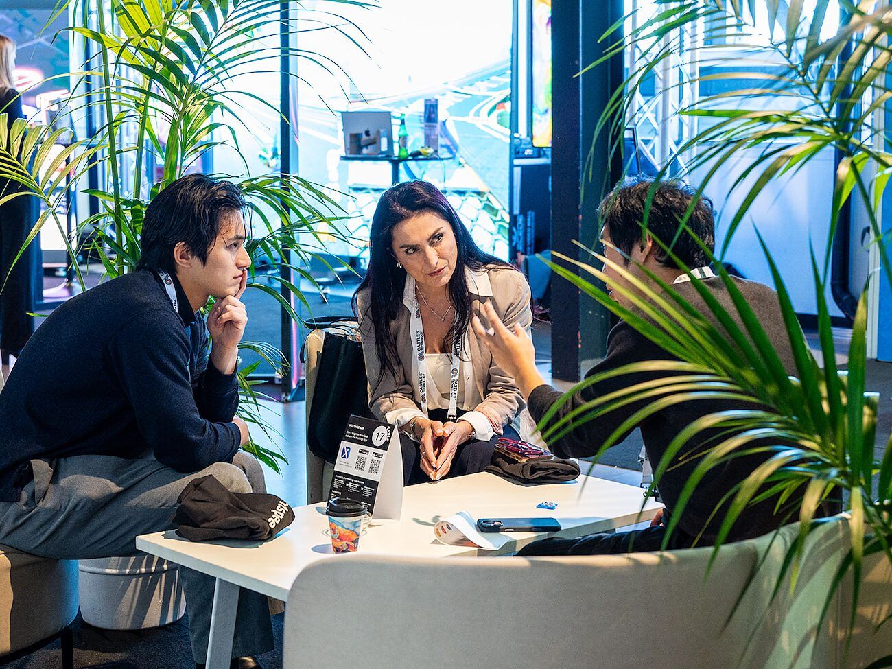 A retailer and a technology provider in a 1-to-1 meeting